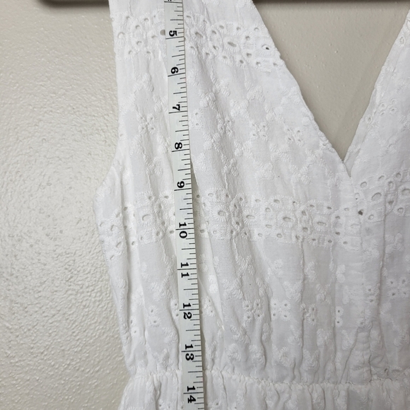 Lungo L'arno White Eyelet Dress 100% Cotton V Neck Sleeveless Summer Lightweight - Picture 8 of 10
